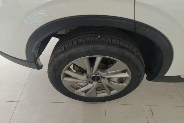 Used Haval H6 2021 3rd Generation 1.5T Automatic Two-Wheel-Drive Supreme Right Rear Wheel Hub