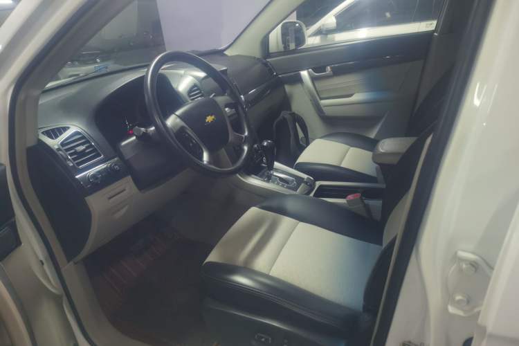 Used Chevrolet Captiva 2015 2.4L Two-Wheel Drive Urban Version 5 Seats Left Front Seat