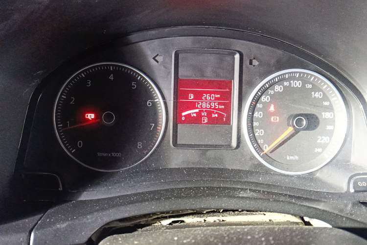 Used Volkswagen Bora 2011 1.6L Manual Fashion Edition
