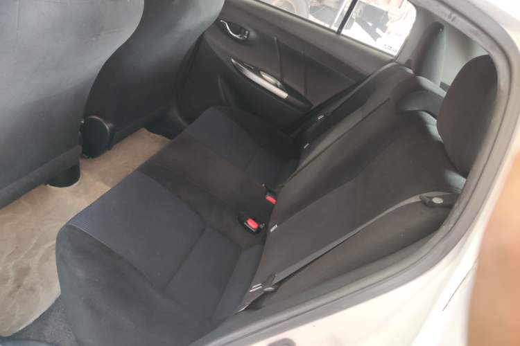 Used Toyota YARiS L Zhi Xuan 2015 1.5E Automatic Charm Edition Left Rear Seat