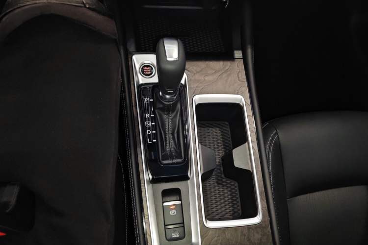 Used Nissan Teana 2022 2.0L XL-TLS Enjoyment Edition Gear Lever