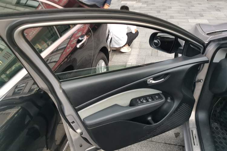 Used Fiat Viaggio 2015 1.4T Manual Enjoyment Edition