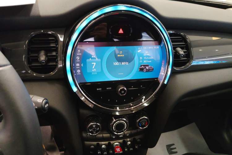 Used MINI 2022 1.5T ONE Audio And AC Panel