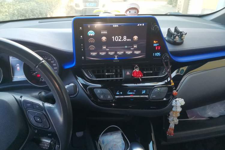 Used Toyota IZOA 2018 2.0L Yichi Version China VI Standard Audio And AC Panel