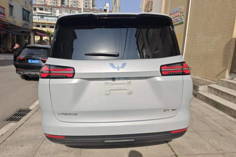 Used Wuling Wuling Starlight 730 2025 Model Pure Electric 500km Luxury Edition
