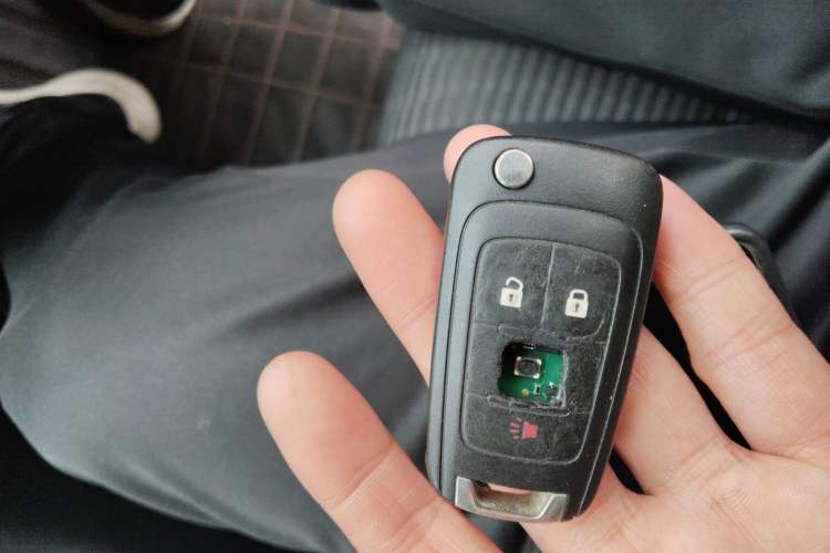 Used Buick Regal 2015 1.6T Leading Technology Model Vehicle Key