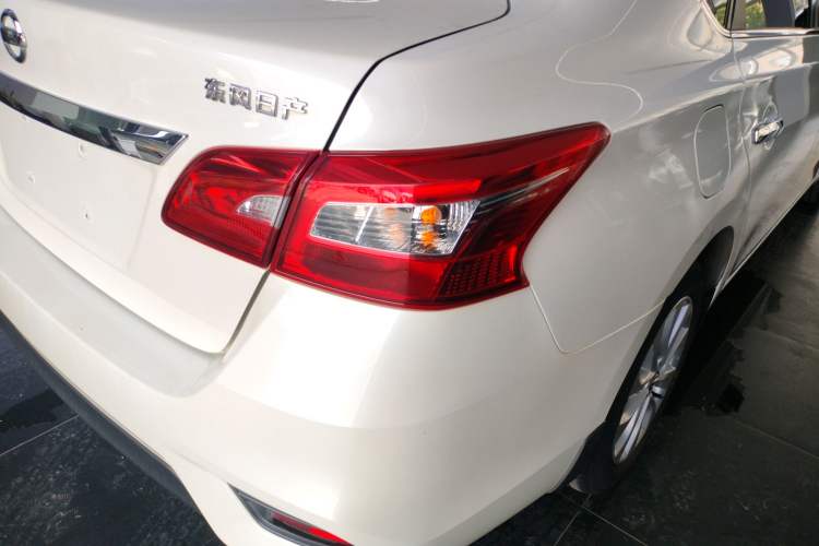 Used Nissan Sylphy 2022 Classic 1.6XL CVT Luxury Edition Right Rear Taillight