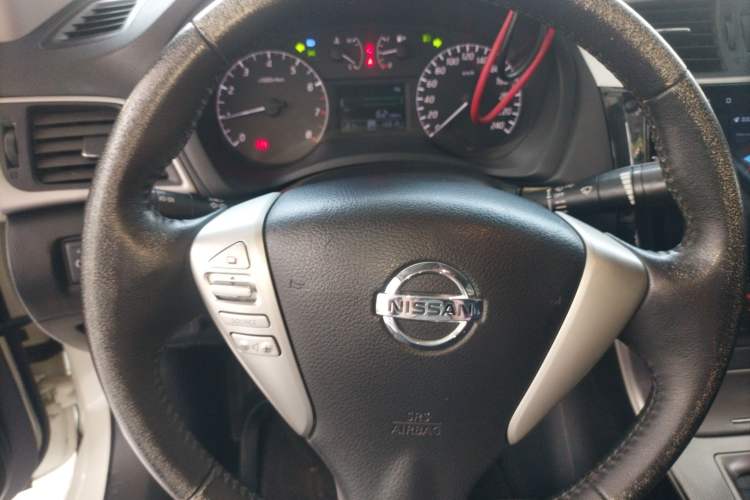 Used Nissan Sylphy 2014 1.6XV CVT Deluxe Edition