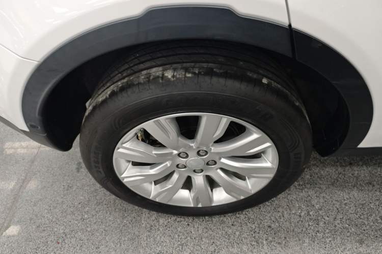 Used Land Rover Discovery Sport 2019 240 PS SE Version China VI Standard