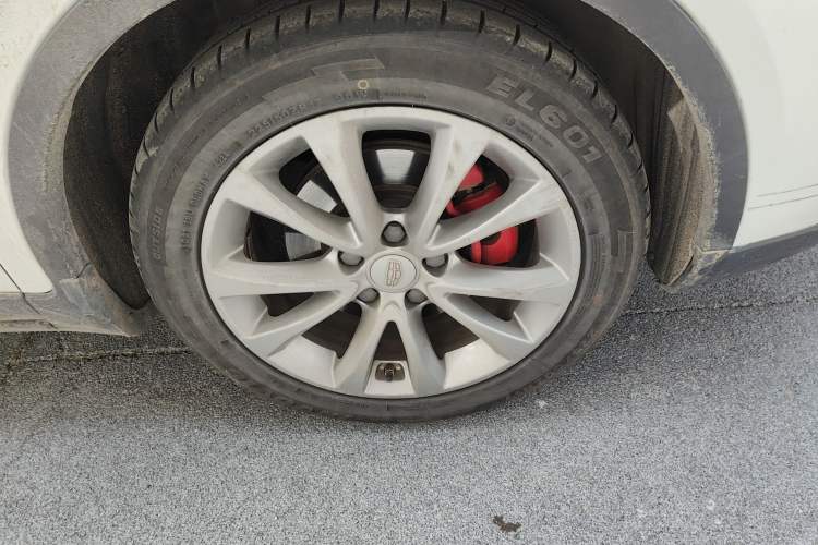 Used Geely Auto Emgrand GS 2016 Elegant Edition 1.8L Manual Fashion Model