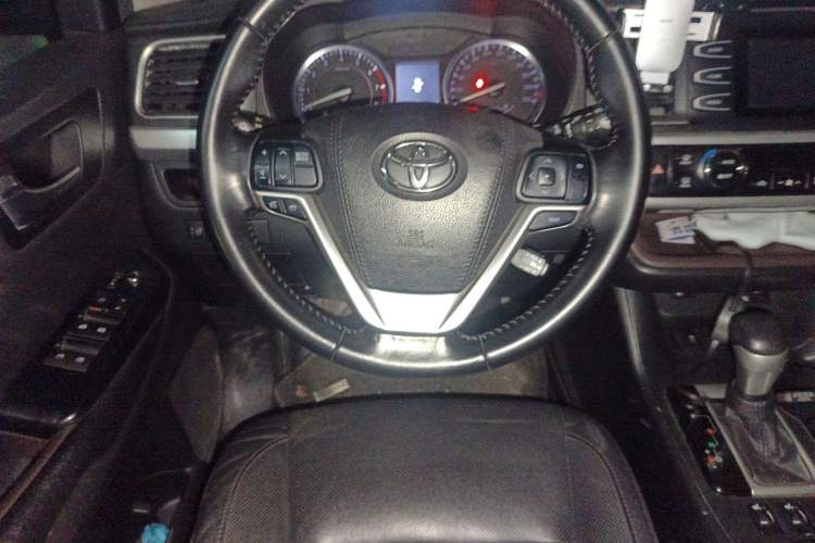 Used Toyota Highlander 2015 2.0T Four-Wheel Drive Luxury Edition 7-Seater