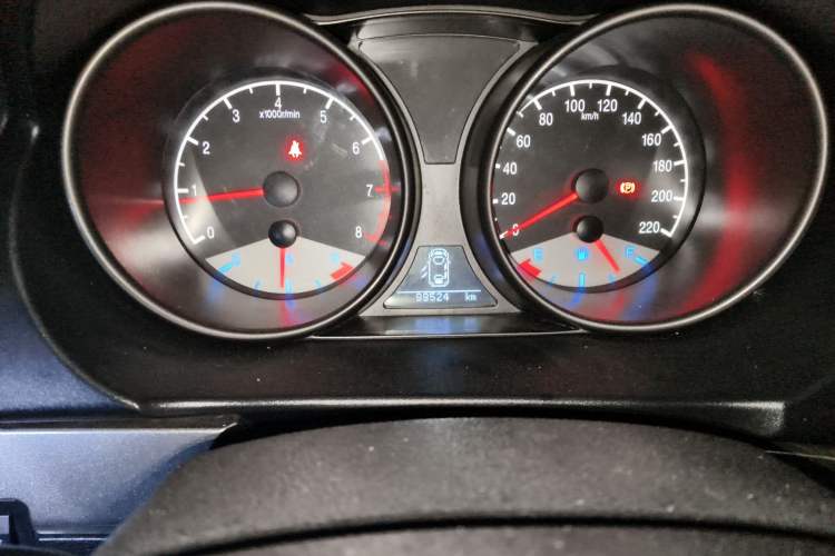 Used Geely Auto GX7 2015 Classic Edition 1.8L Manual Urban Model China IV Odometer Close Up