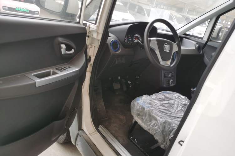 Used Foton Intelligent Blue Elf E7 2023 Pure Electric Van Flat Roof 2 Seats EVE Energy 41.86 kWh
