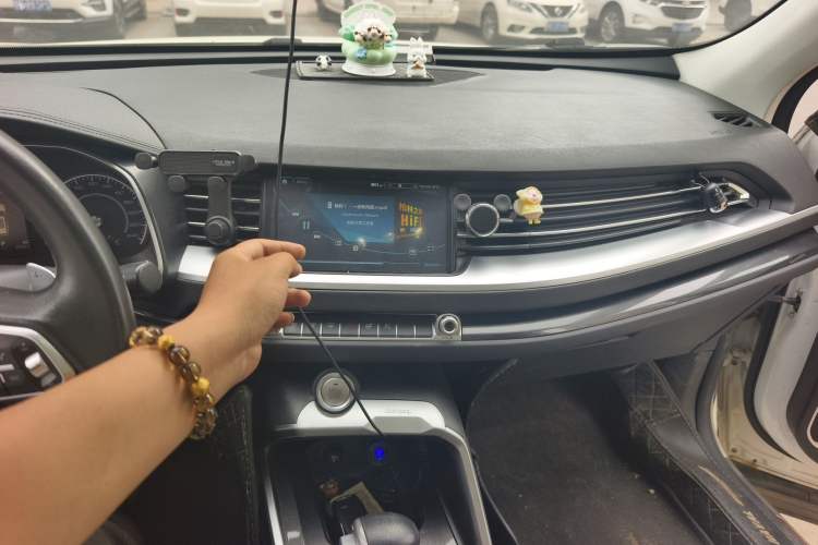 Used Haval H6 2017 Blue Label 1.5T Automatic Two-Wheel Drive ZhiShang Model