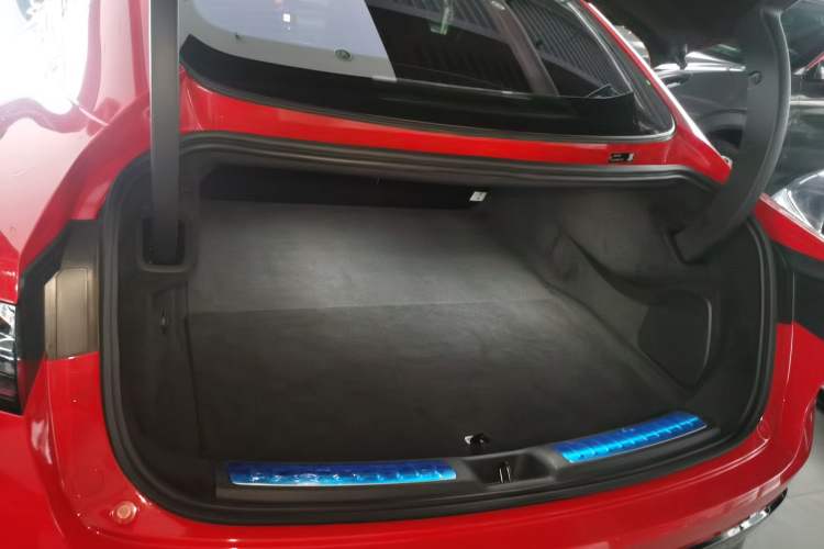 Used Hima Luxeed S7 2025 785 km Ultra