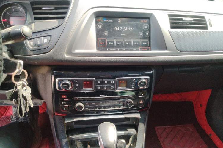 Used Citroen C5 2014 1.6T Automatic Prestige Model Audio And AC Panel