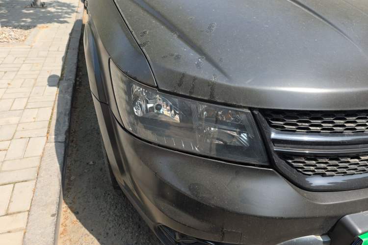 Used Dodge Journey 2016 2.4L Two-Wheel-Drive Touring Edition Right Front Headlight