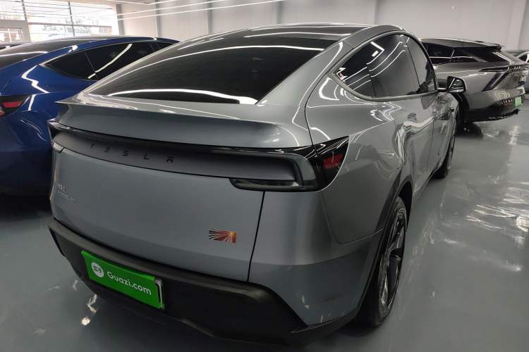 Used Tesla Model Y 2025 Long-Range All-Wheel Drive First Edition