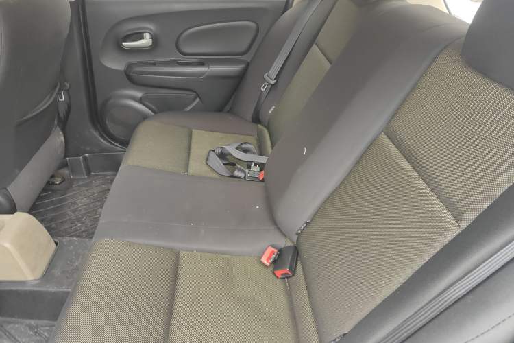 Used Venucia R50 2013 1.6L Manual Fashion Edition Left Rear Seat