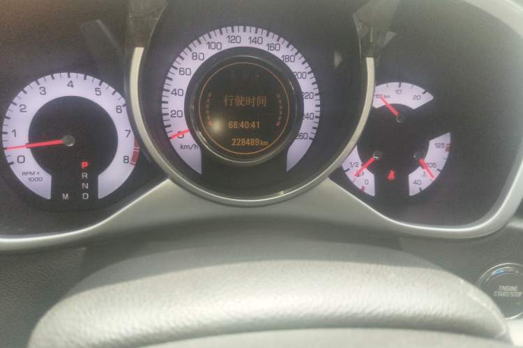 Used Cadillac SRX 2012 3.0L Comfort Model Odometer Close Up