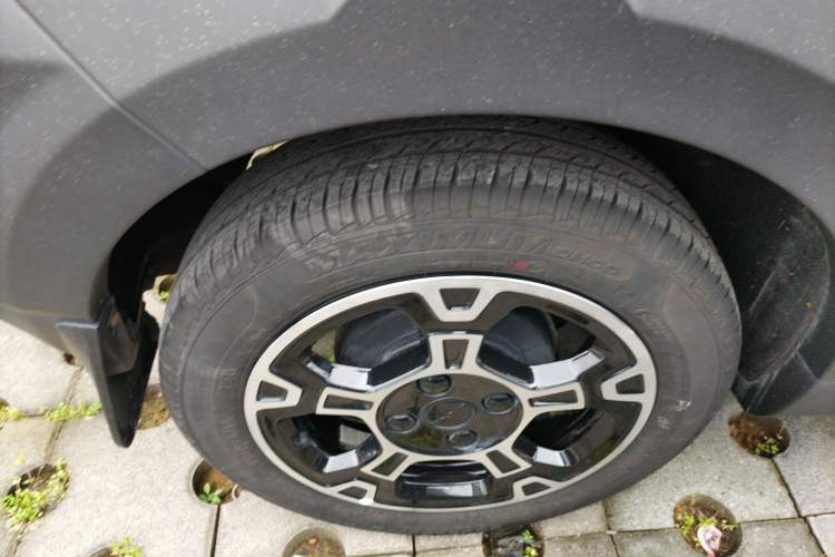 Used Geely Galaxy Panda 2024 200km Panda Rider Right Rear Wheel Hub