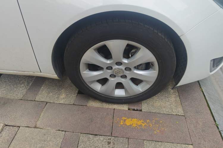 Used Buick Regal 2014 2.0L Leading Fashion Edition