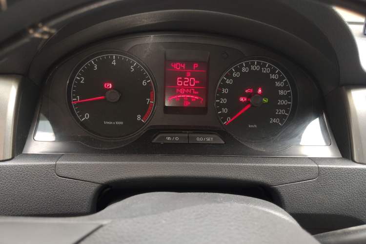 Used Volkswagen Santana 2013 1.6L Automatic Comfort Edition Instrument Cluster