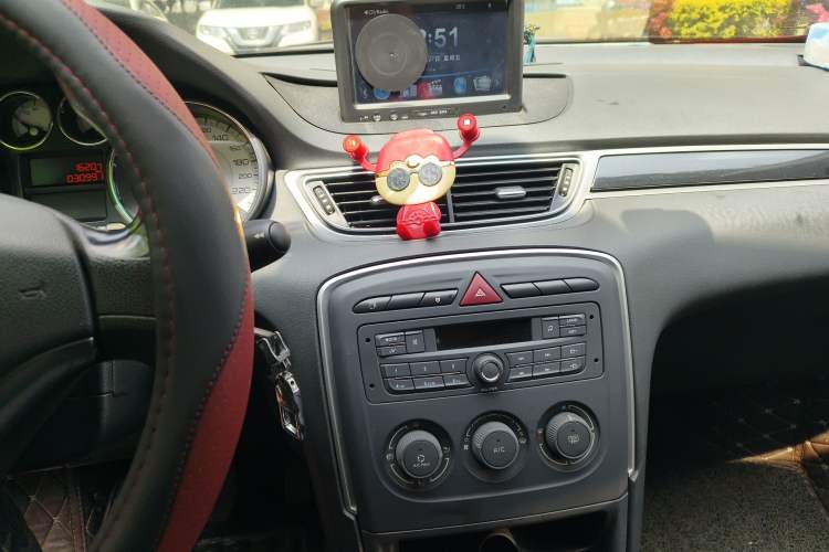 Used Peugeot 308 2014 Enjoy Edition Classic 1.6L Manual YouShang Model
