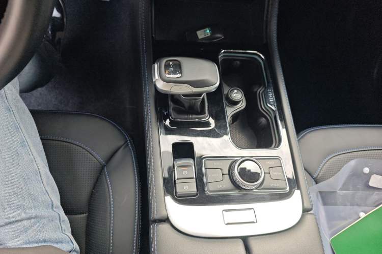 Used BAIC Off-Road BJ40 2023 2.0T Automatic Four-Wheel Drive Urban Hunter Edition Chivalrous Type