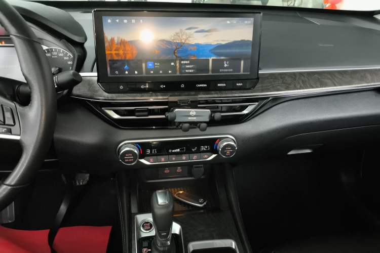 Used Nissan Teana 2022 2.0L XL-TLS Enjoyment Edition