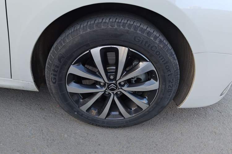 Used Citroen C6 2021 400THP Comfort Edition