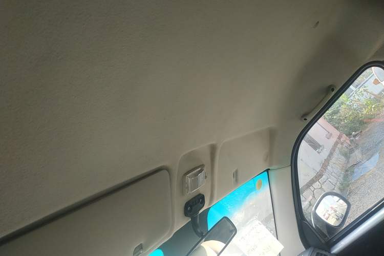 Used Jinbei Hiace X30 2023 1.5L Super-Enjoyment Van 2/5 Seats Non-Air-Conditioned Version SWC15M
