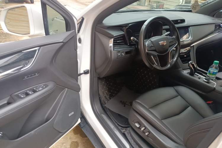Used Cadillac XT5 2021 28T Luxury Model
