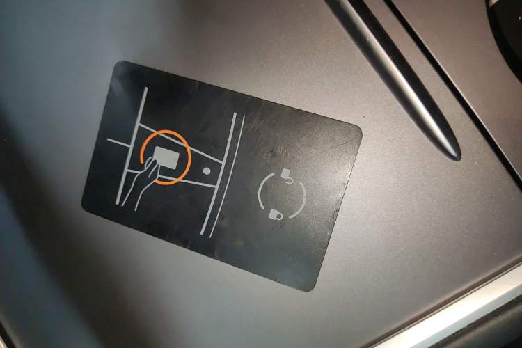 Used Tesla Model Y 2021 Long-Range All-Wheel-Drive Version 3D7 Interior 1