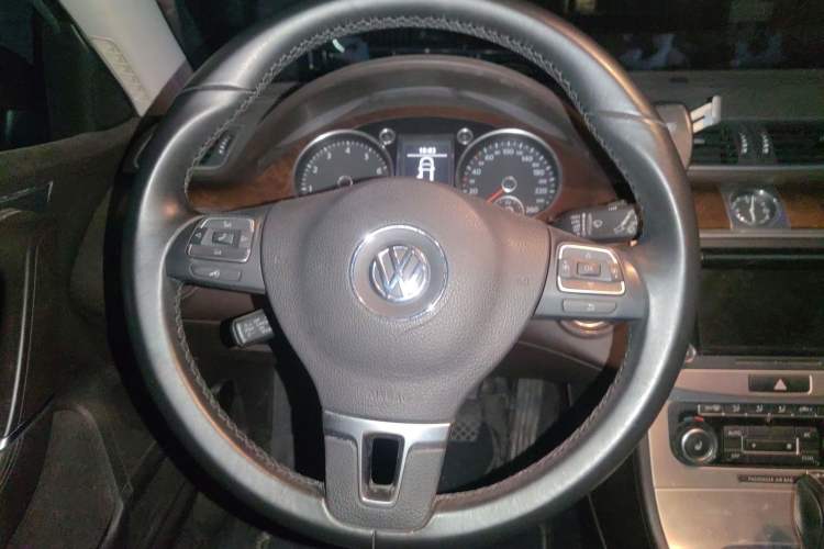 Used Volkswagen Magotan 2012 Travel Edition 2.0 TSI Comfort Version