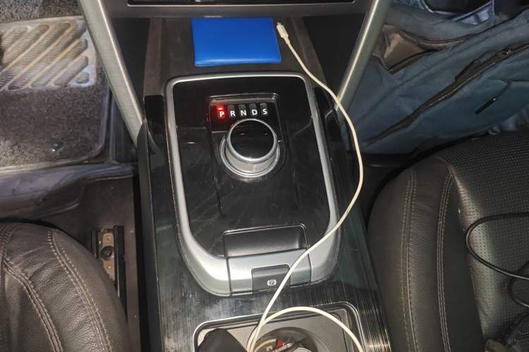 Used Land Rover Discovery Sport 2016 2.0T HSE Gear Lever