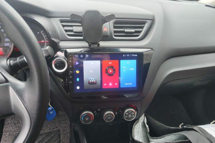 Used Kia K2 2015 Sedan 1.4L Automatic GLS