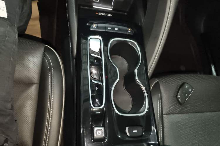 Used Buick Envision 2023 Encore S 652T Two-Wheel-Drive Luxury Model Gear Lever