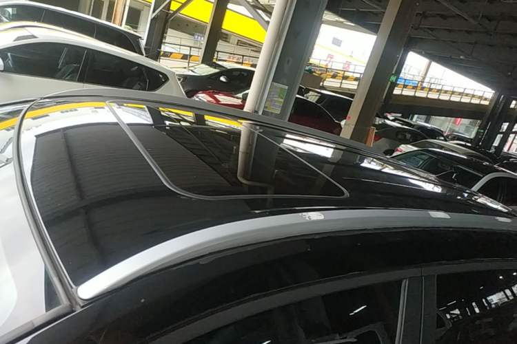 Used Toyota Corolla Cross 2023 2.0L Elite Edition Roof