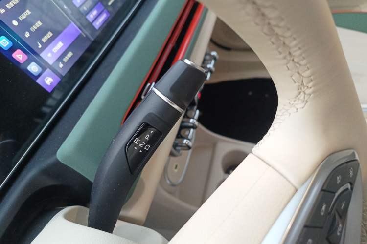 Used ORA Good Cat 2023 401 km Standard Range Premium Version Lithium Iron Phosphate