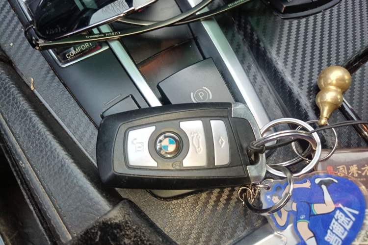 Used BMW 5 Series 2014 528Li xDrive Premium Edition