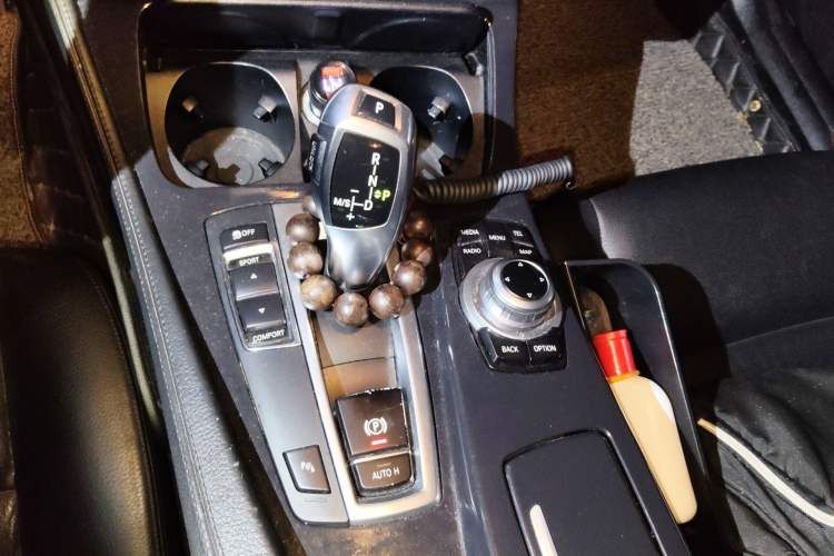 Used BMW 5 Series 2013 520Li Elegant Edition Gear Lever