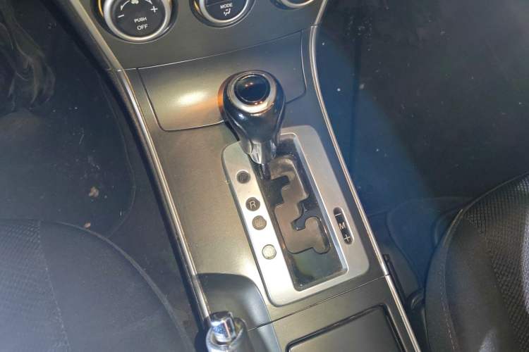 Used Mazda 6 2015 2.0L Automatic Fashion Edition Gear Lever