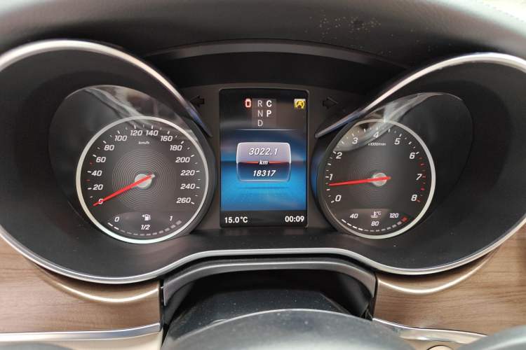 Used Mercedes-Benz V-Class 2021 V 260 Prestige Edition Instrument Cluster