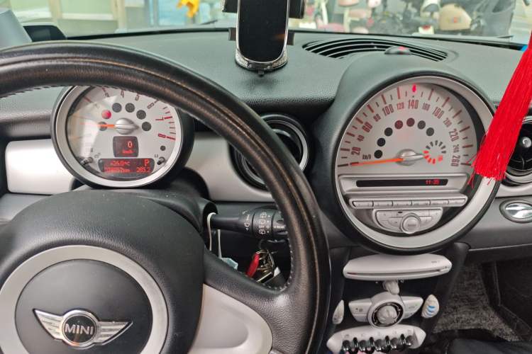 Used MINI 2010 1.6L COOPER Cheer Instrument Cluster