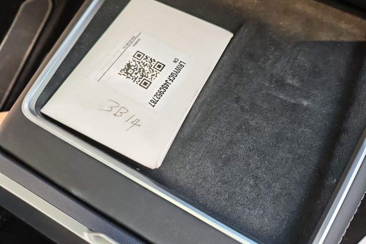 Used Tesla Model Y 2025 Rear-Wheel-Drive Version