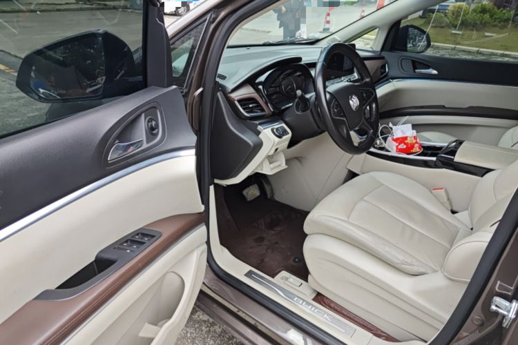 Used Buick GL8 2021 Land Cruiser Executive 652T Premium Model
