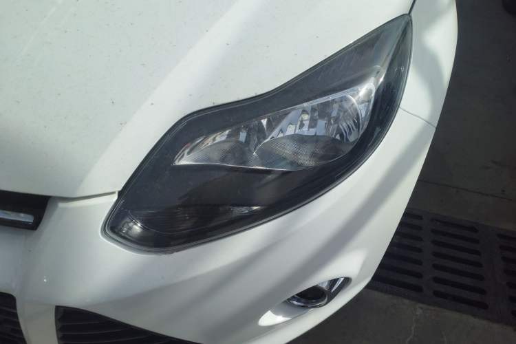 Used Ford Focus 2012 Hatchback 2.0L Automatic Luxury Sport Model
