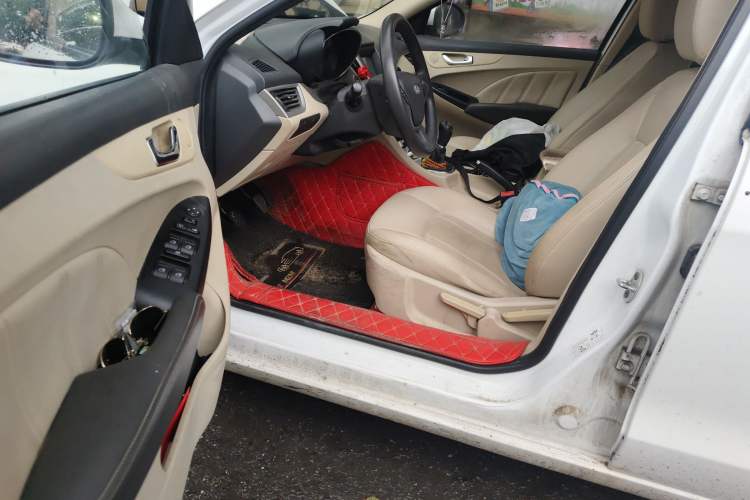 Used Chery Arrizo 7 2014 1.6L Manual ZhiCheng Edition
