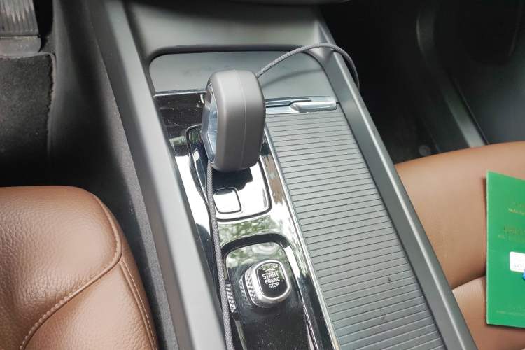 Used Volvo XC60 2024 B5 4x4 Smart Luxury Edition